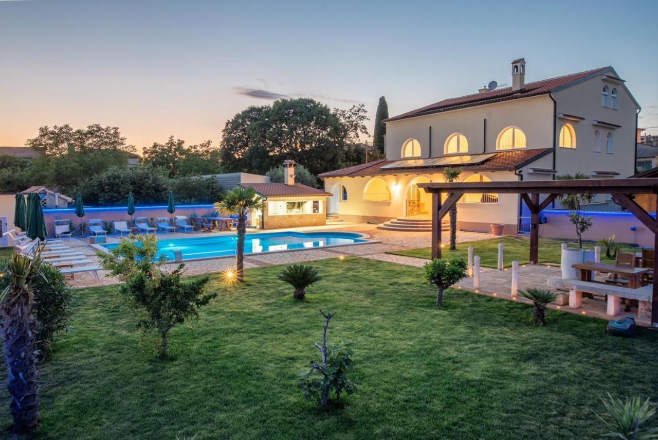 Via Flavia With Common Pool Labinci Exterior foto